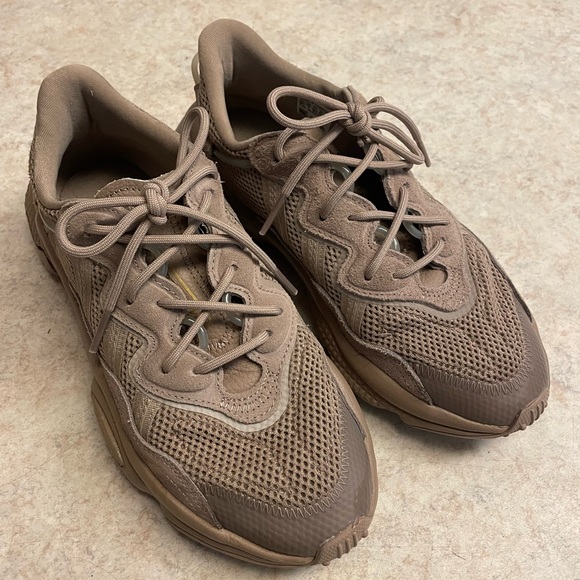 Womens Taupe Adidas Ozweegos - Picture 1 of 3